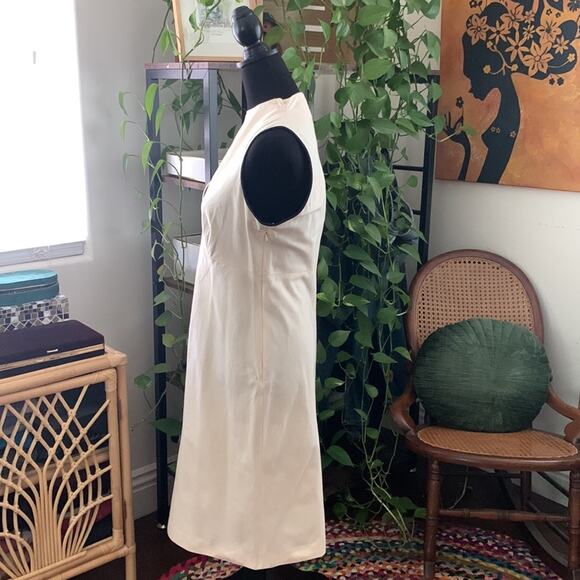 Vintage 90s/Y2K DKNY Classic Timeless Ivory Cotton Sheath Dress - Size 10 - Picture 2 of 7